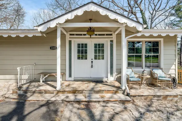 2203 Swiss Pine Lake DR, Spruce Pine, NC 28777