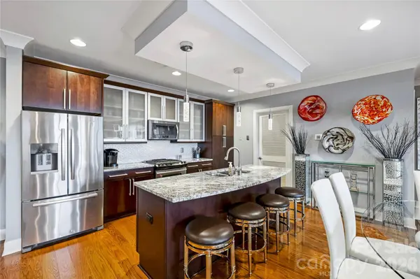 222 S Caldwell ST #1612, Charlotte, NC 28202