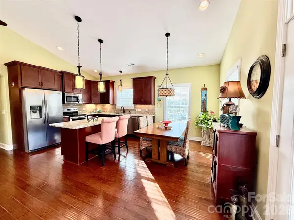 1965 24th AVE N, North Myrtle Beach, SC 29582