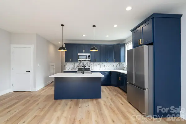 912 B Rhode Island AVE NW, Kannapolis, NC 28083