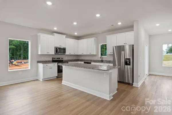 6505 Fairford DR, Charlotte, NC 28215