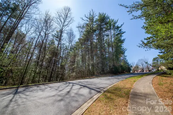 000 Camptown RD, Brevard, NC 28712