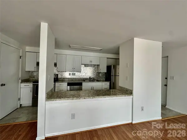 1645 Arlyn CIR, Charlotte, NC 28213