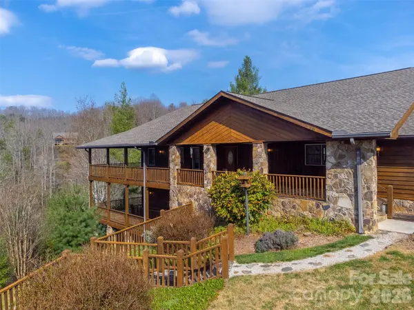 750 Double Springs DR, Almond, NC 28702