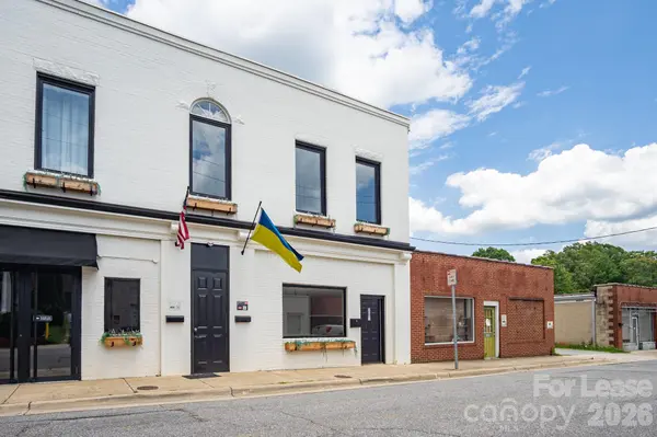 207 S Academy ST, Lincolnton, NC 28092