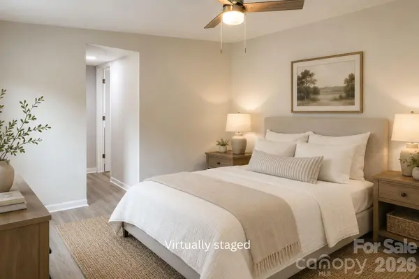1332 Poplar Glen DR, Kannapolis, NC 28083