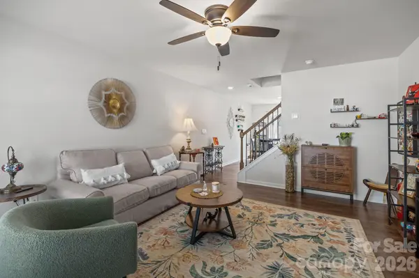 83 Malcolm CT, Candler, NC 28715