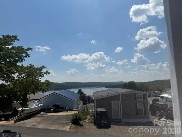 145 Grand View DR, New London, NC 28127