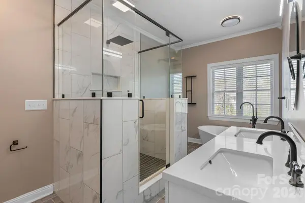 79 Mill Pond WAY, Hendersonville, NC 28791