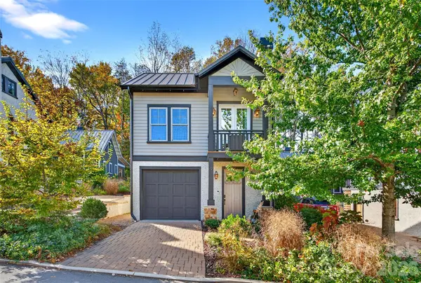 9 Fay Jones LN, Black Mountain, NC 28711