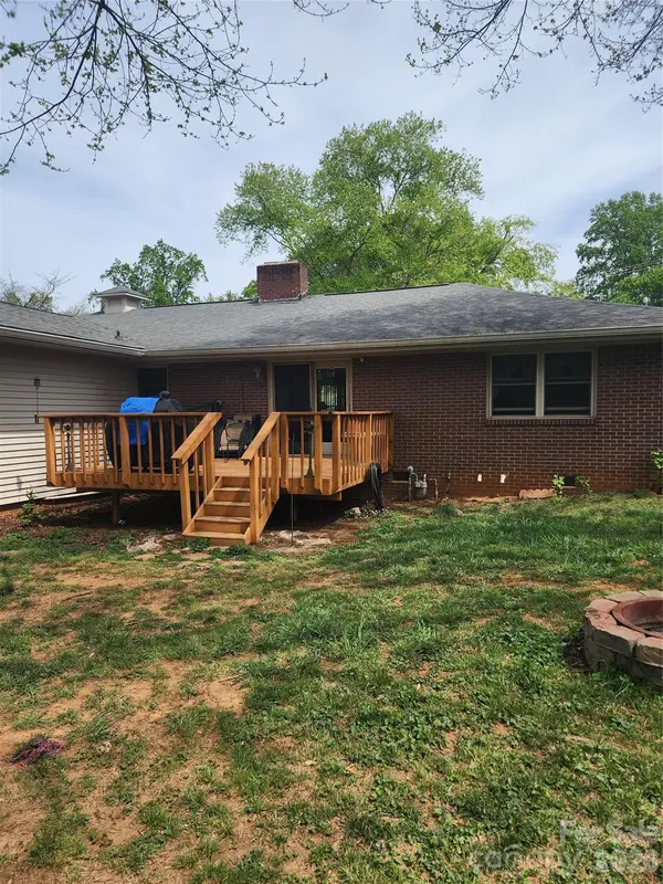 2119 Pamela ST, Gastonia, NC 28054