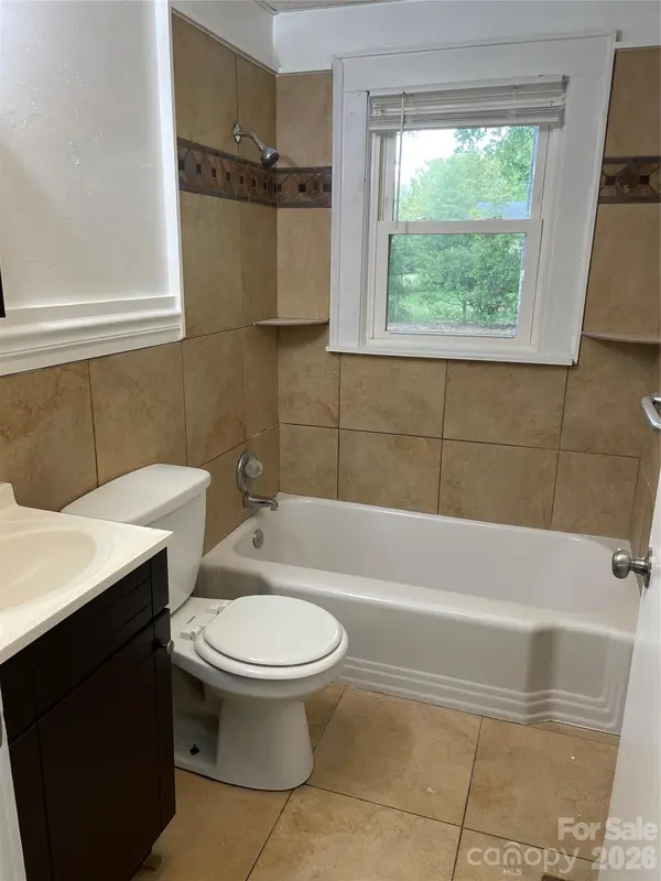2040 Kannapolis HWY, Kannapolis, NC 28031