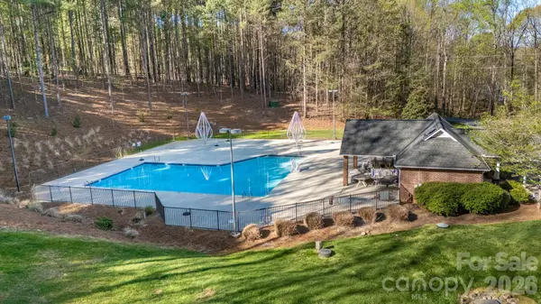 345 Beaten Path RD, Mooresville, NC 28117
