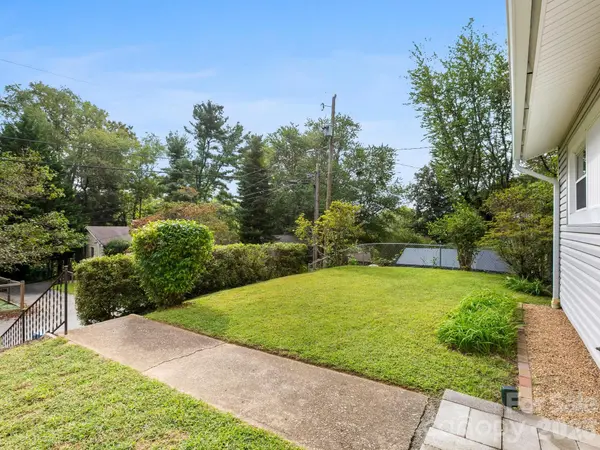 59 Greeley ST, Asheville, NC 28806
