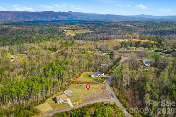 2018 Starlight LN, Morganton, NC 29655