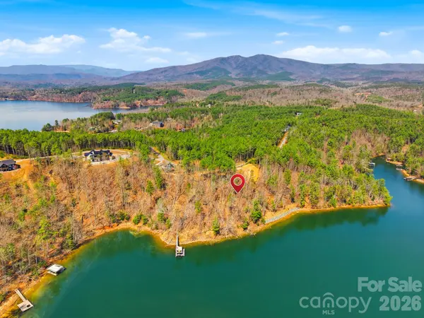 291 S Crest View ST, Nebo, NC 28761