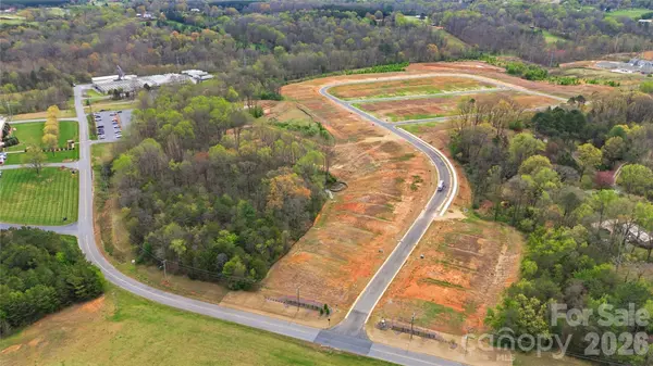 1821 Gkn WAY, Newton, NC 28658