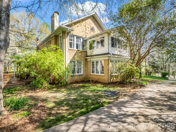 527 N Main ST, Rutherfordton, NC 28139