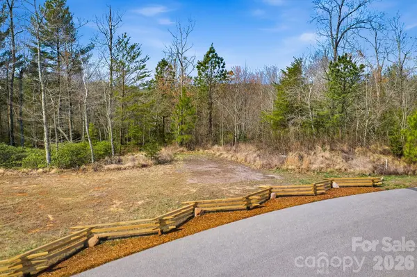 184 Ridge Point RD, Nebo, NC 28761