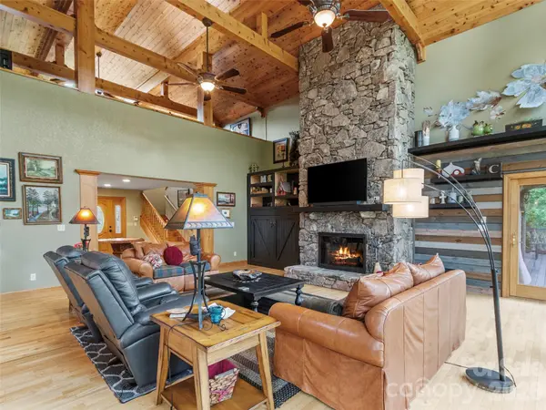 151 Austin Mountain DR, Burnsville, NC 28714