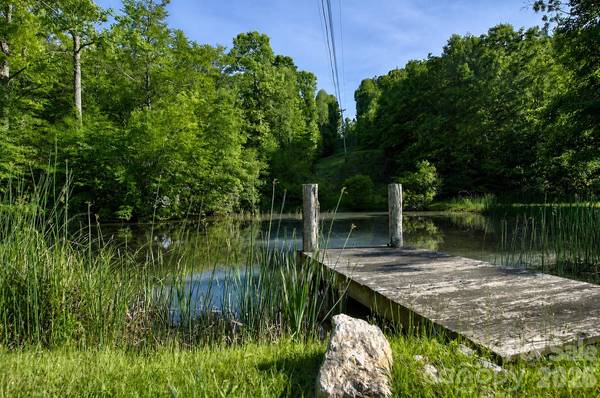 65 Blue Ridge Gem Mine RD, Little Switzerland, NC 28777
