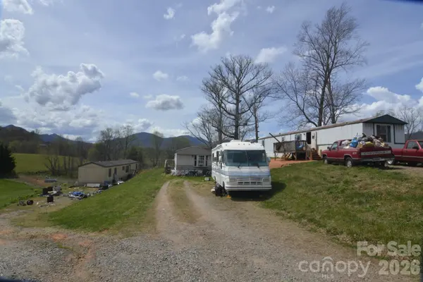 537 Old Newfound RD, Leicester, NC 28748