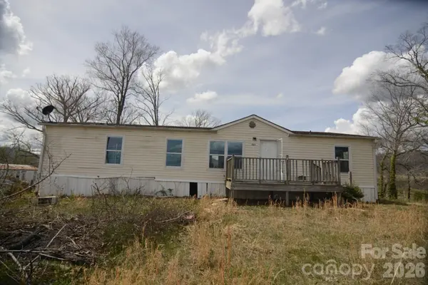537 Old Newfound RD, Leicester, NC 28748