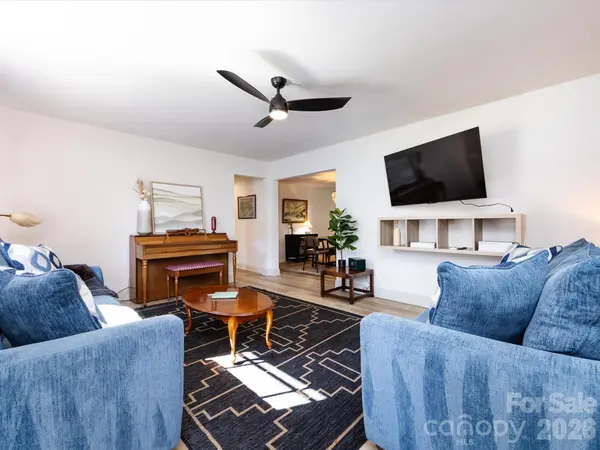 201 Browntown RD, Belmont, NC 28012