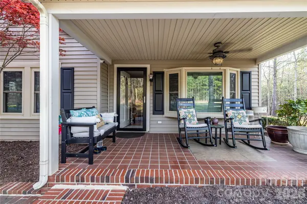 692 Capelsie RD, Candor, NC 27229