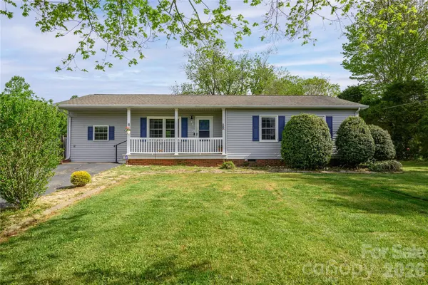 130 Fort Dobbs RD, Statesville, NC 28625