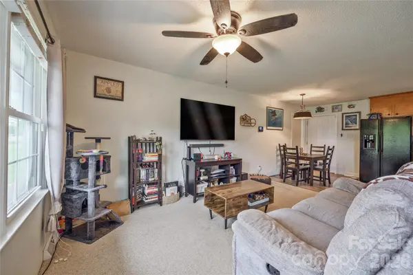 130 Fort Dobbs RD, Statesville, NC 28625