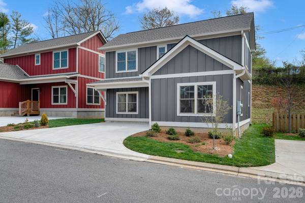 92 Wheeler RD, Weaverville, NC 28787