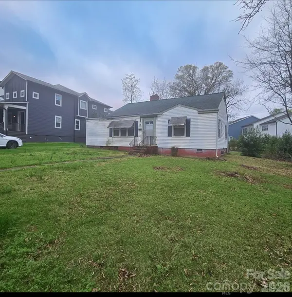 1040 Drummond AVE, Charlotte, NC 28205