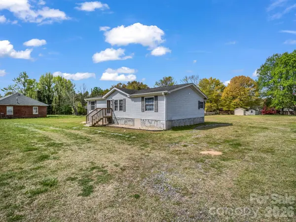 208 Oak DR, Shelby, NC 28150