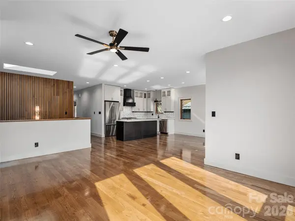 50 Verde DR, Asheville, NC 28806