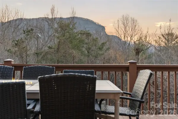173 Mistletoe PARK, Lake Lure, NC 28746