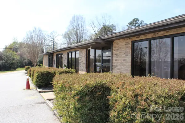 108 W Rutherford ST, Landrum, SC 29356
