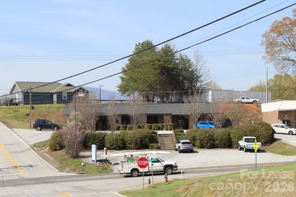 108 W Rutherford ST, Landrum, SC 29356
