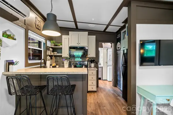 787 Ridge RD, Marion, NC 28752