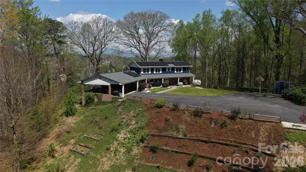 56 E Glenview ST, Marion, NC 28752