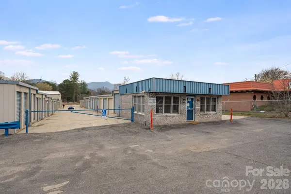 440 E State ST, Black Mountain, NC 28711
