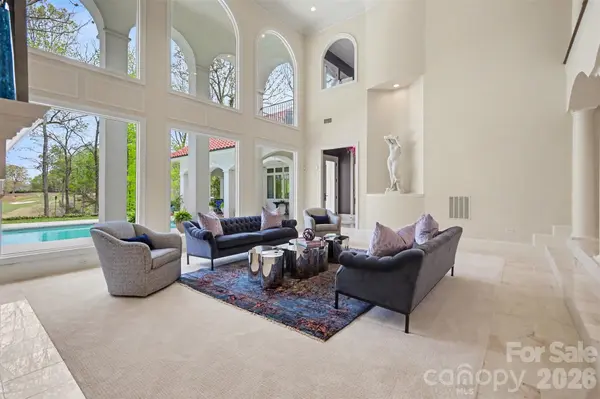 7225 Governors ROW, Charlotte, NC 28277
