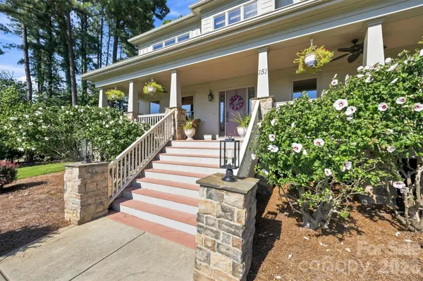 151 Yellow Jacket CIR, Mooresville, NC 28117