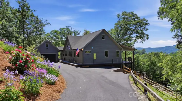 282 Tamarack TRL, Waynesville, NC 28785