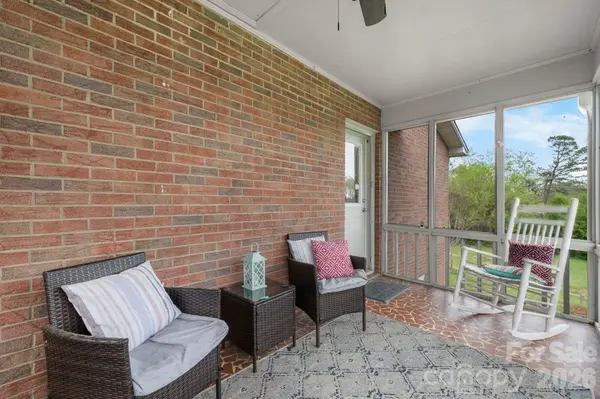 118 Whitley RD, Morganton, NC 28655
