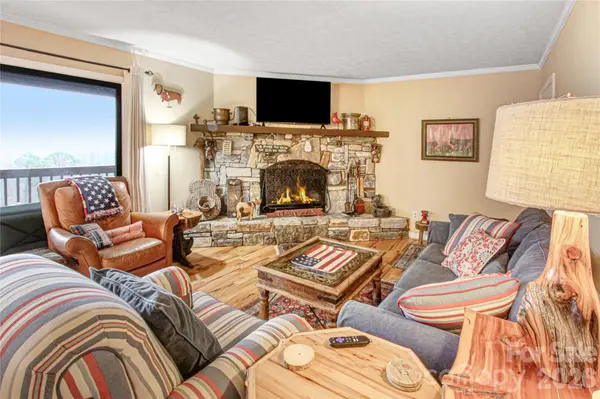 121 Toxaway Views DR #503, Lake Toxaway, NC 28747