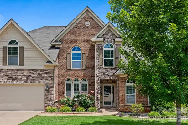 324 Kerrydale CT, Clover, SC 29710