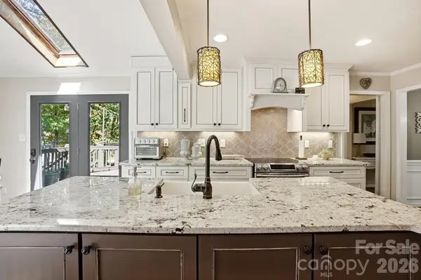 434 Chadmore DR, Charlotte, NC 28270