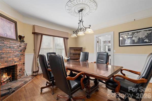 89 Walnut ST, Waynesville, NC 28786