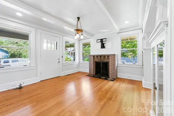 38 Austin AVE, Asheville, NC 28801